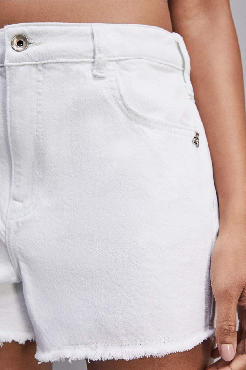 Patrizia Pepe Essential White Bull Denim Shorts Beyaz | GLW142876