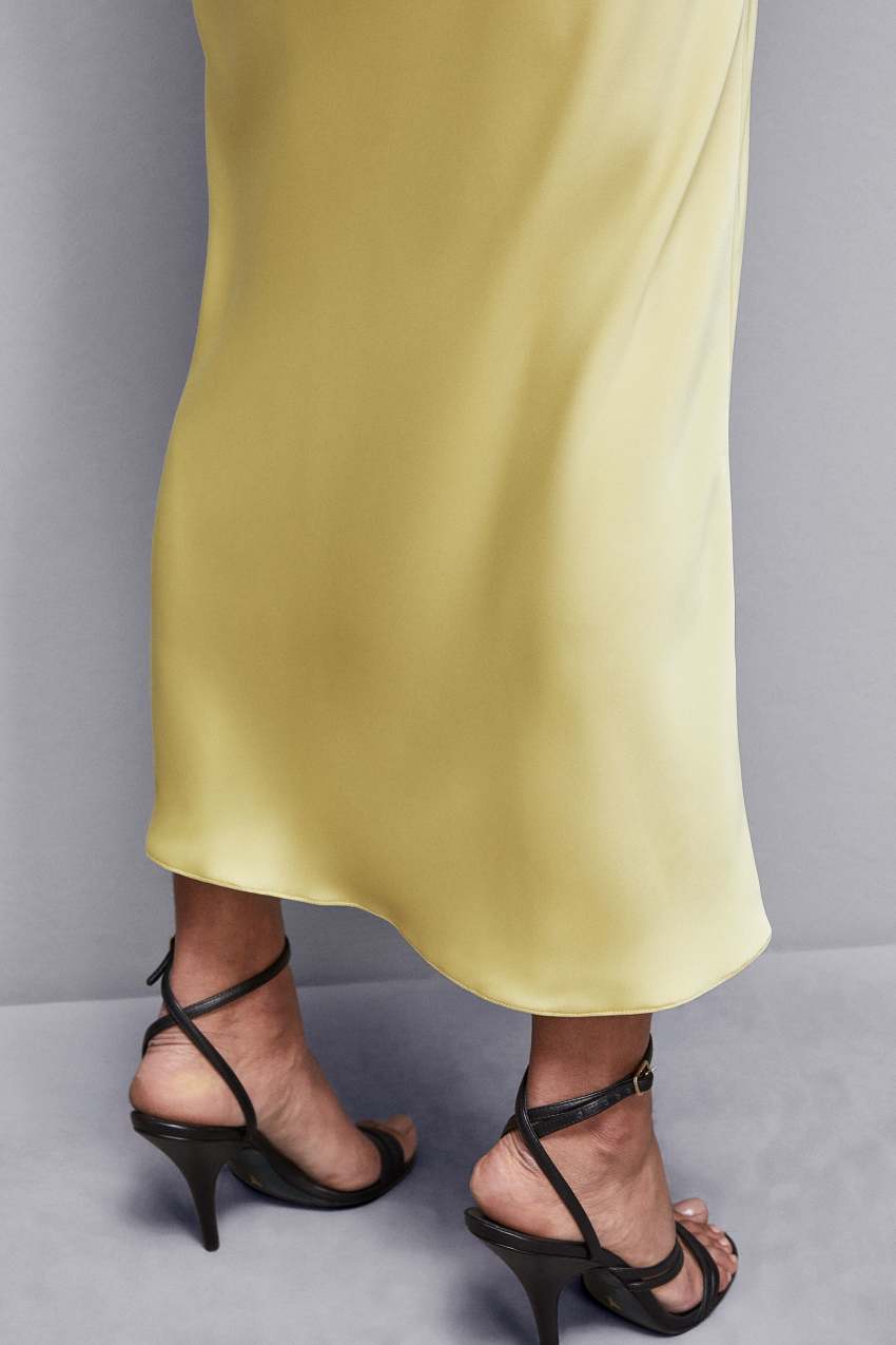 Patrizia Pepe Shiny Satin Midiskirt Sarı | ETA843719